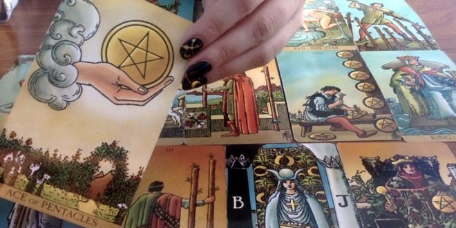 ARIES SINGLES *THEY WANT TO TELL YOU THIS...* MARCH 2020 ❤️🔮🔥  Psychic Tarot Card Love Reading